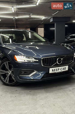 Седан Volvo S60 2020 в 