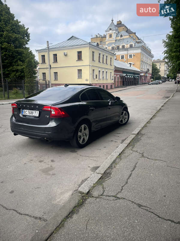 Седан Volvo S60 2010 в Житомире