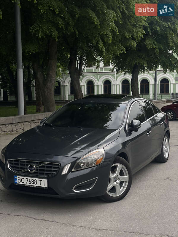 Volvo S60 2010