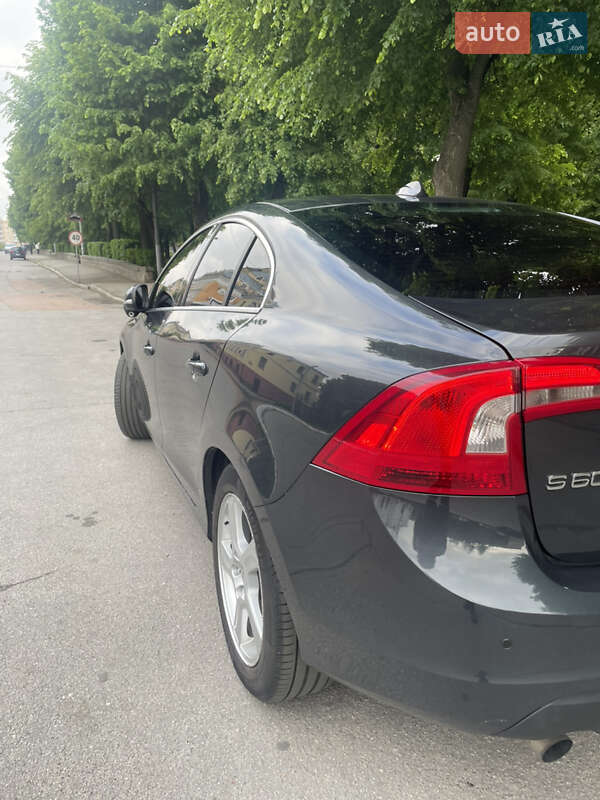 Седан Volvo S60 2010 в Житомире