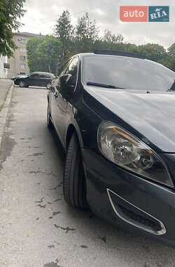 Седан Volvo S60 2010 в 