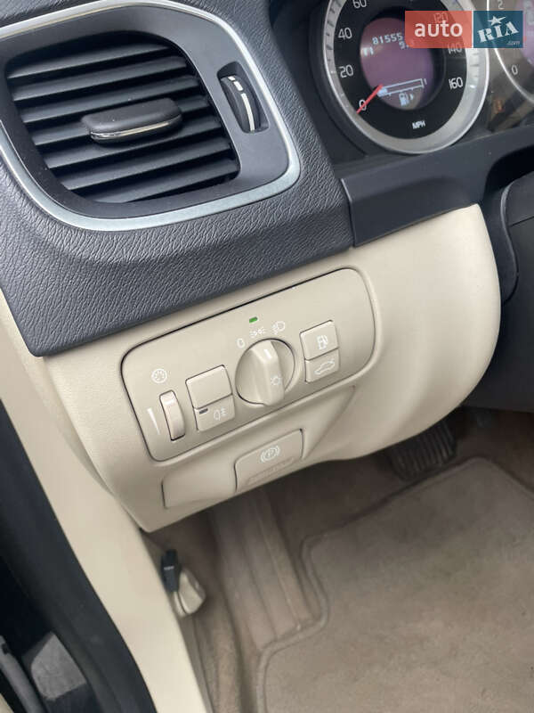 Седан Volvo S60 2010 в Житомире