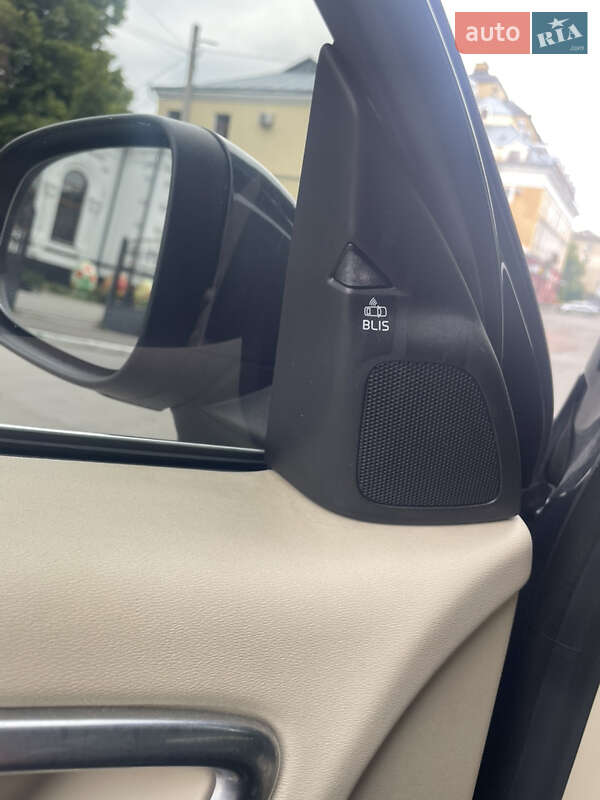 Седан Volvo S60 2010 в Житомире