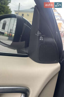 Седан Volvo S60 2010 в 