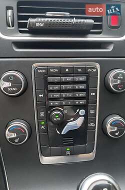 Седан Volvo S60 2013 в 