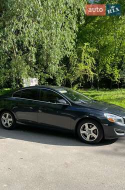 Седан Volvo S60 2011 в 