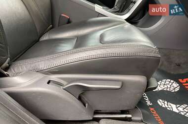 Седан Volvo S60 2012 в 