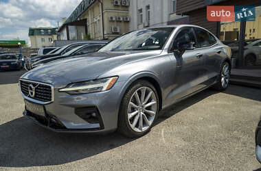 Седан Volvo S60 2021 в 
