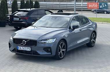 Седан Volvo S60 2023 в Киеве
