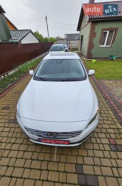 Седан Volvo S60 2014 в 