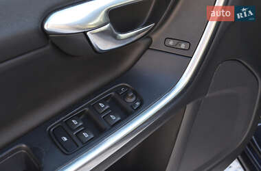 Седан Volvo S60 2014 в 