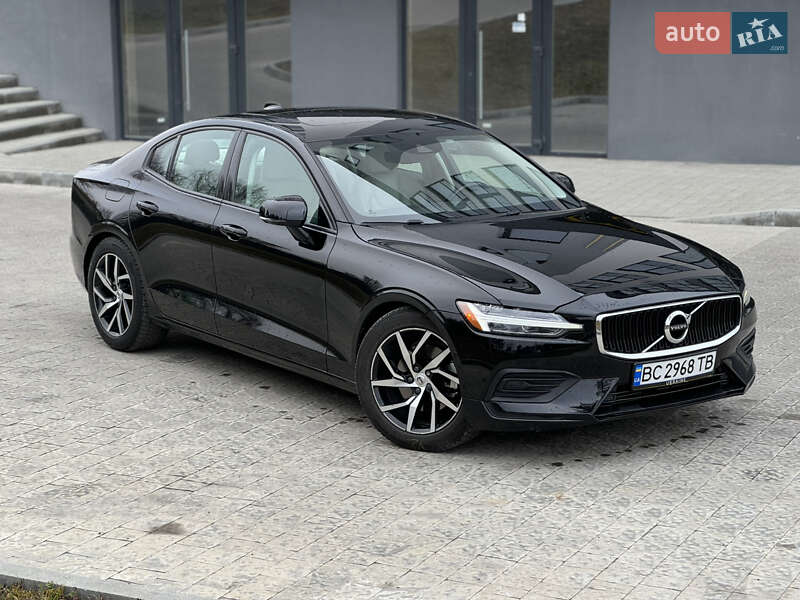 Седан Volvo S60 2019 в 