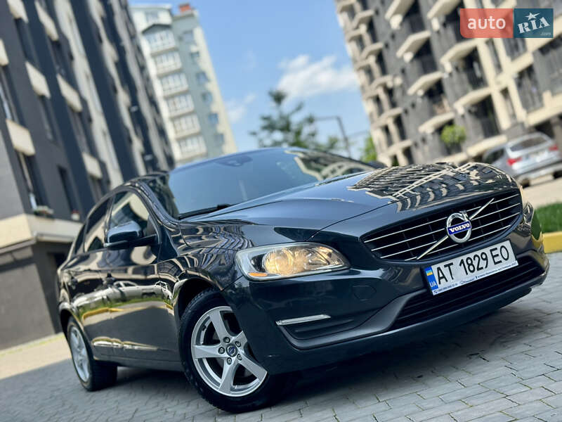 Седан Volvo S60 2014 в Ивано-Франковске