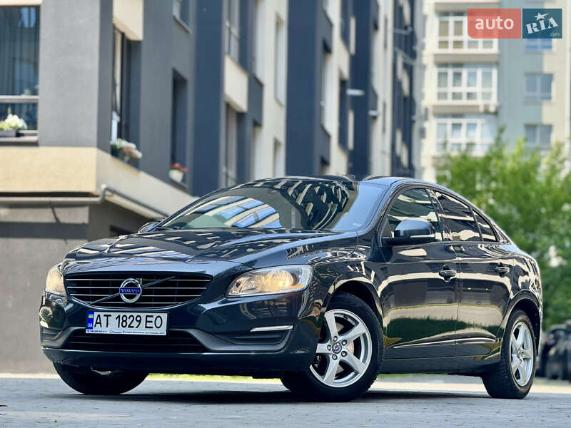 Седан Volvo S60 2014 в Ивано-Франковске