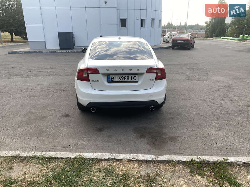 Седан Volvo S60 2012 в Полтаве