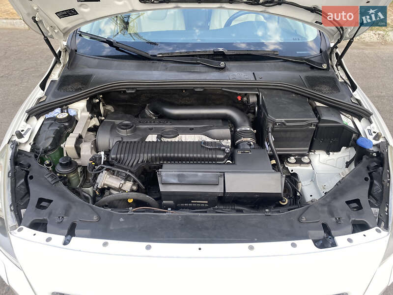 Седан Volvo S60 2012 в Полтаве