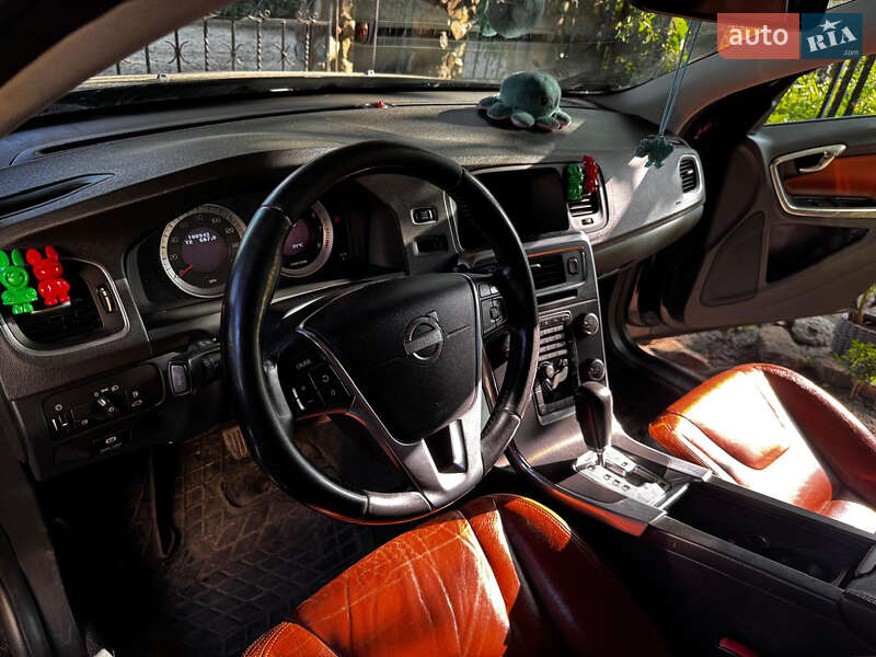 Седан Volvo S60 2011 в Черновцах фото 7 Седан Volvo S60 2011 в Черновцах