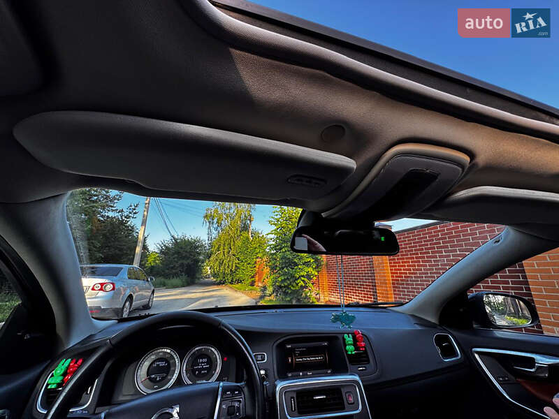 Седан Volvo S60 2011 в Черновцах фото 11 Седан Volvo S60 2011 в Черновцах