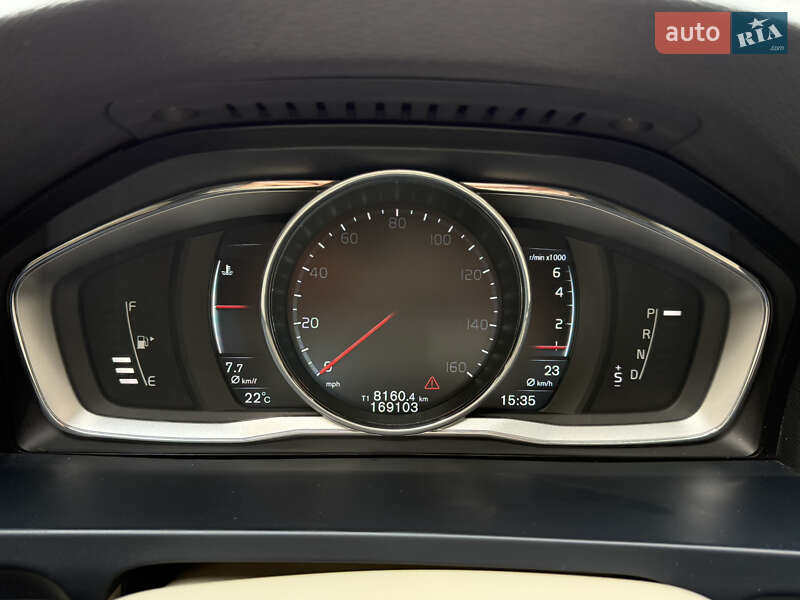 Седан Volvo S60 2015 в Львове