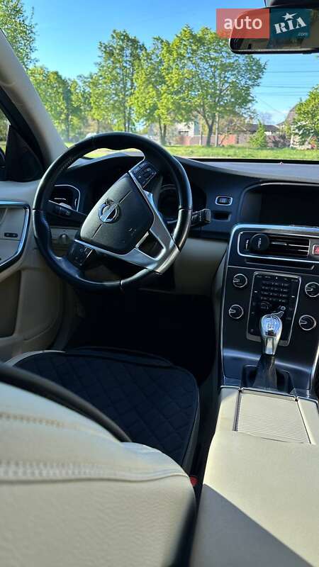 Седан Volvo S60 2012 в Борисполі