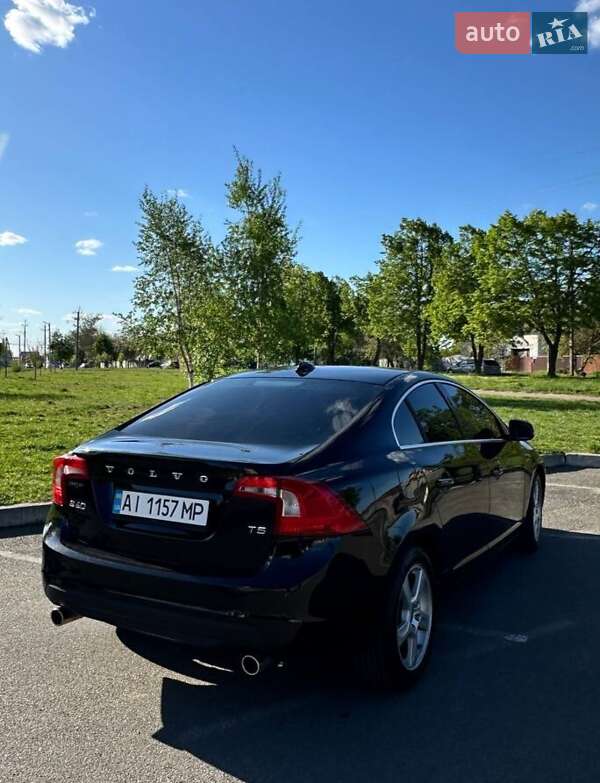 Седан Volvo S60 2012 в Борисполі
