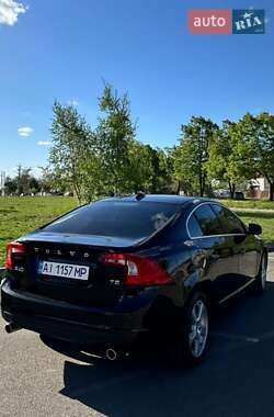 Седан Volvo S60 2012 в 