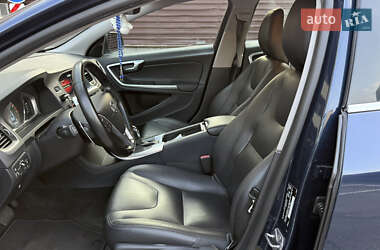 Седан Volvo S60 2014 в 