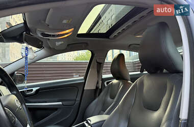 Седан Volvo S60 2014 в 