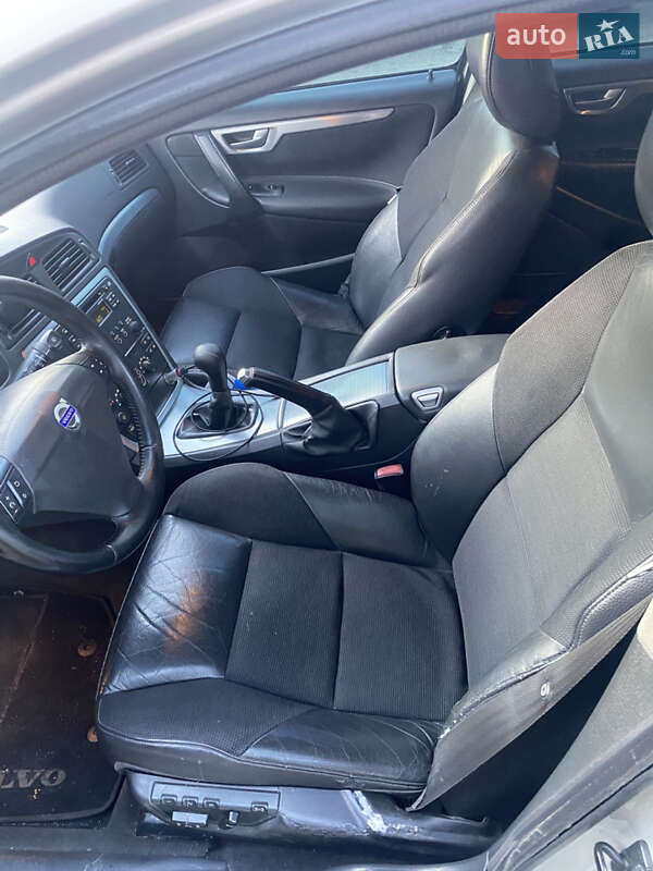 Седан Volvo S60 2005 в Киеве