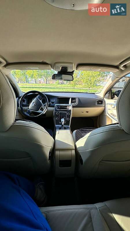 Седан Volvo S60 2012 в Борисполі
