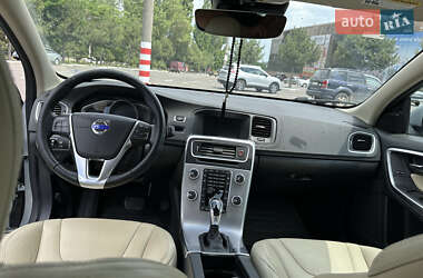 Седан Volvo S60 2017 в 