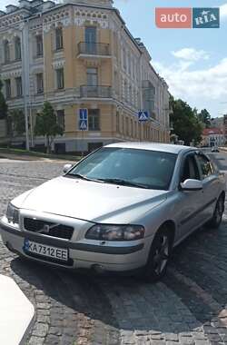 Седан Volvo S60 2000 в 