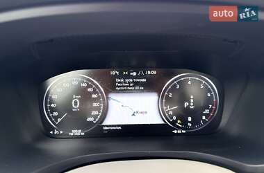 Седан Volvo S60 2021 в 