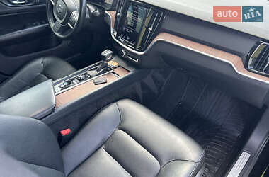 Седан Volvo S60 2021 в 