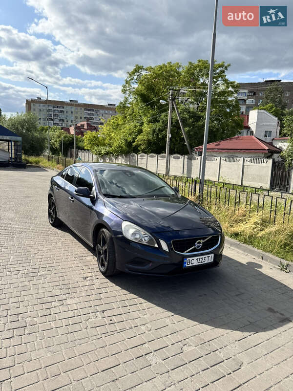 Volvo S60 2012