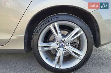 Седан Volvo S60 2016 в 
