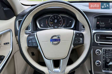 Седан Volvo S60 2014 в 