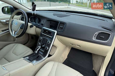 Седан Volvo S60 2014 в 