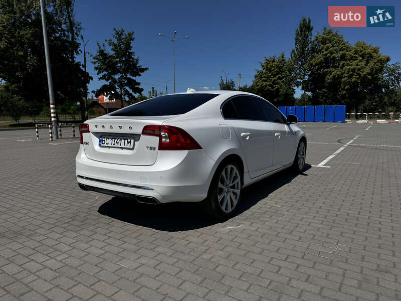 Седан Volvo S60 2016 в Коломиї