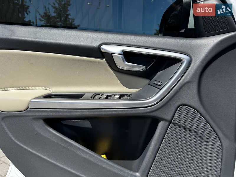 Седан Volvo S60 2016 в Коломиї