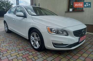 Седан Volvo S60 2015 в 