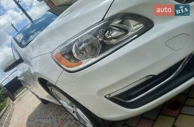 Седан Volvo S60 2015 в 