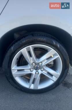 Седан Volvo S60 2015 в 