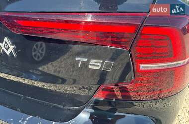 Седан Volvo S60 2021 в 