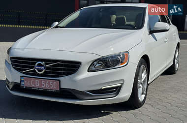 Седан Volvo S60 2013 в 