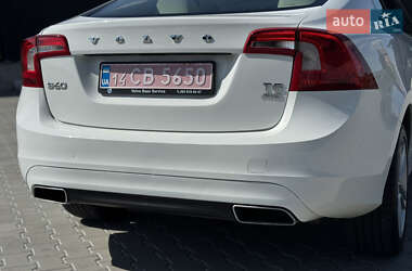 Седан Volvo S60 2013 в 