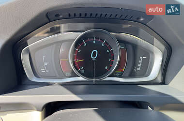 Седан Volvo S60 2013 в 