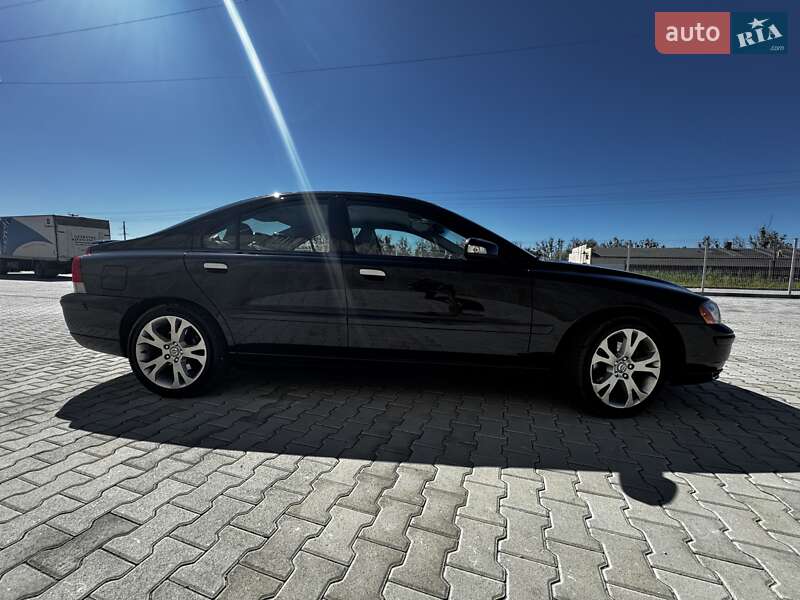 Седан Volvo S60 2008 в Львове