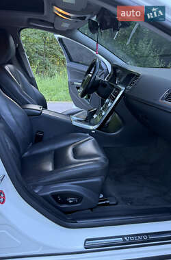 Седан Volvo S60 2017 в 