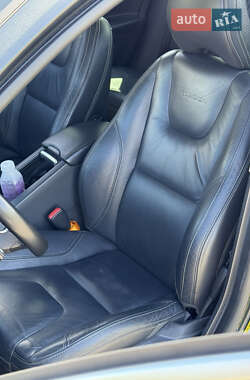 Седан Volvo S60 2011 в 